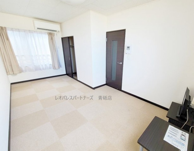 【居間・リビング】 | クレストハウスⅡ