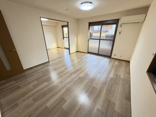 ヴィクトワール・コートの居間・リビング