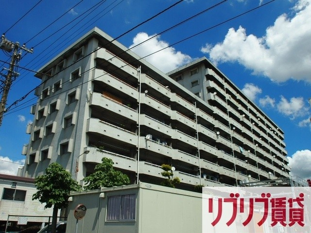 スカイラークハイツ