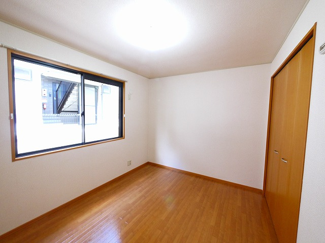 セジュールならやま　Ⅰの洋室|明るい洋室です