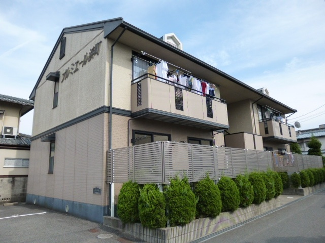 倉敷市浜町２丁目のアパートの外観