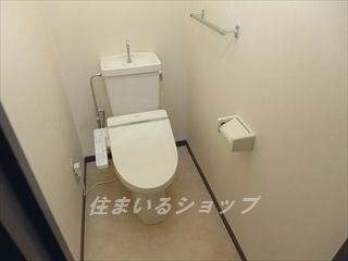 広島市安佐北区落合１丁目の賃貸マンションのトイレ|シャワートイレ新品