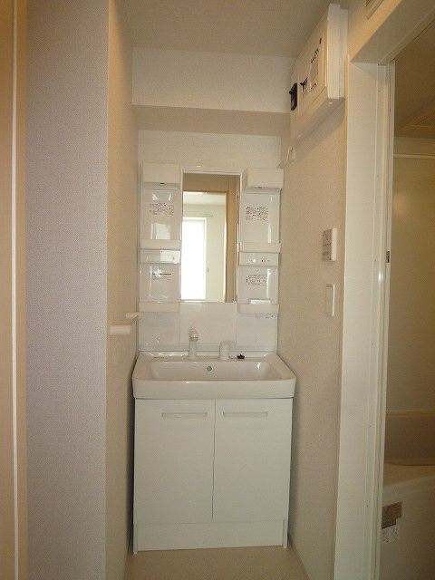 ヴァルトの独立洗面台