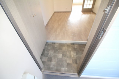 【玄関】 | ローレル参番館
