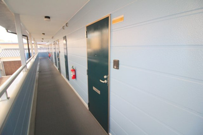 【玄関】 | ローレル参番館