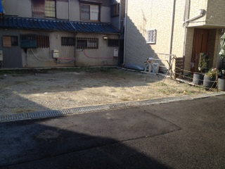 堺市堺区香ヶ丘町　建築条件なし宅地の前面道路含む現地写真|駅近の閑静な住宅地