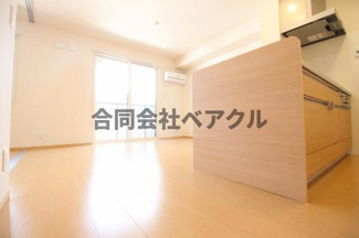 【居間・リビング】 | ディアコート | ゆったり過ごせる居間です