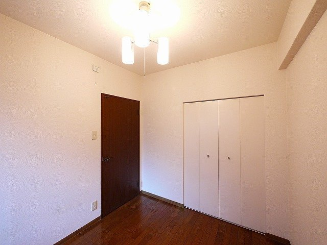 パストラーレ天理の洋室|きれいな洋室です