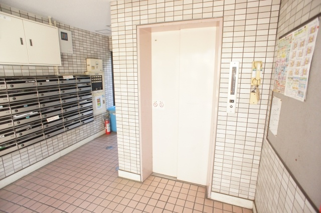 高野山第一ビルのその他共用部分|★エレベーターでラクラク移動