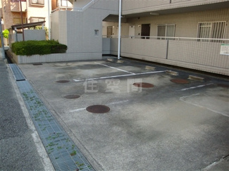 【駐車場】 | 敷地内駐車場