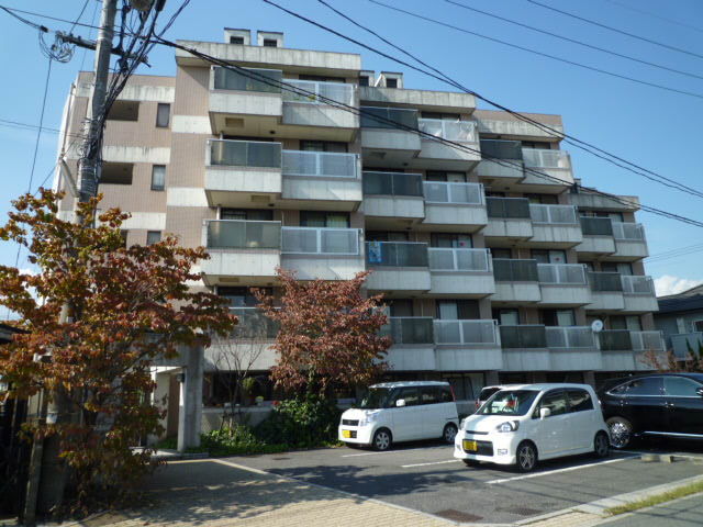 倉敷市田ノ上の賃貸マンションの外観