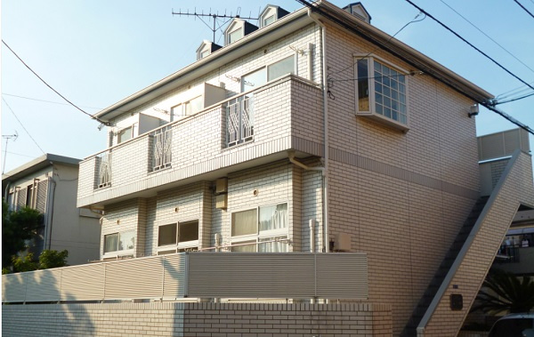 市川市宝１丁目のアパートの外観