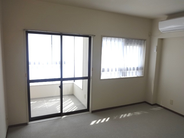 錦町ハイツの洋室
