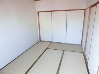 【寝室】