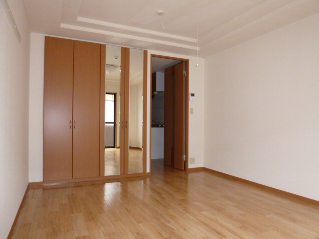 エム・インプレスの寝室|洋室