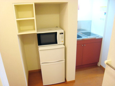 【設備】 | ソレイユ | 収納棚あります