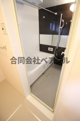【浴室】 | シャルムTAKASAGOⅡ | コンパクトで使いやすいお風呂です