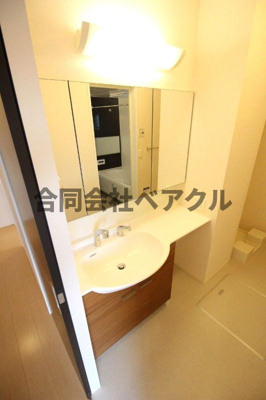 【独立洗面台】 | シャルムTAKASAGOⅡ | 独立洗面台あり、毎朝おしゃれに忙しい女性の方におすすめです