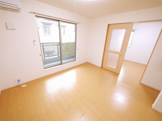 サンシャイン富堂の洋室|広々とした洋室です