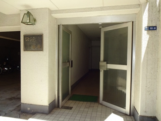 【エントランス】