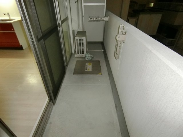 【バルコニー】 | アベニール四天王寺