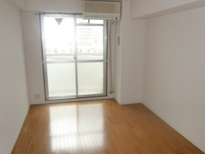 【洋室】 | ヴァル浜崎通り