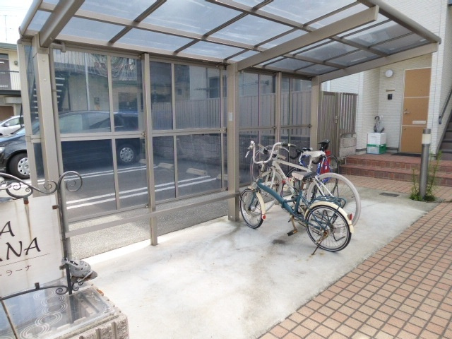 倉敷市茶屋町のアパートのその他共用部分|自転車置き場