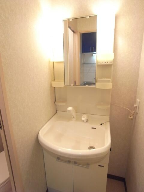 リリックコート長島の洗面所