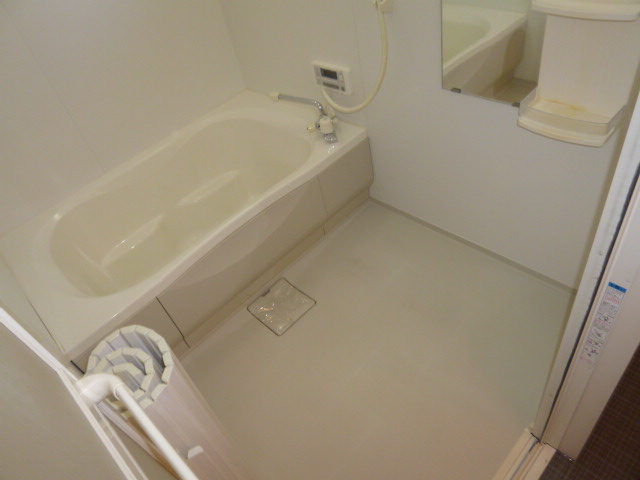 ウィンズＣの浴室|追い焚きバス