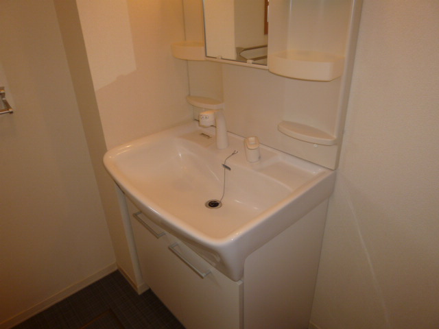 ウィンズＣの洗面所|洗髪洗面化粧台