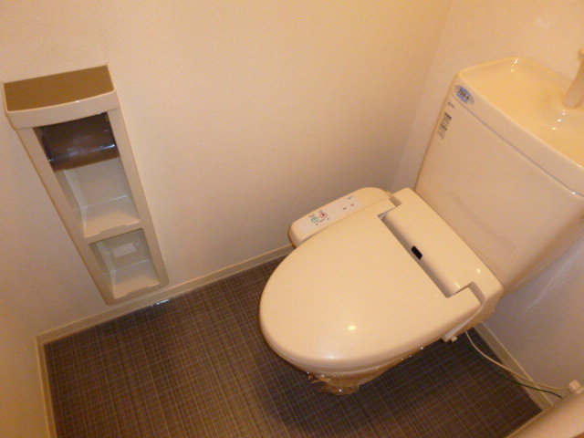 ウィンズＣのトイレ|温水洗浄便座