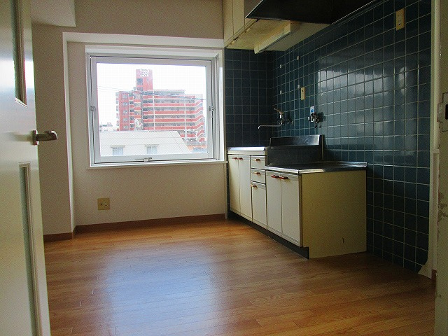 【居間・リビング】 | オーシャンビル