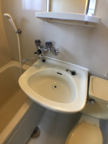 【洗面所】