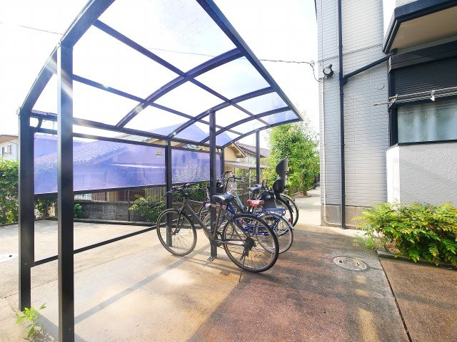 グローバルハイツ鳩之門Cのその他共用部分|駐輪場完備