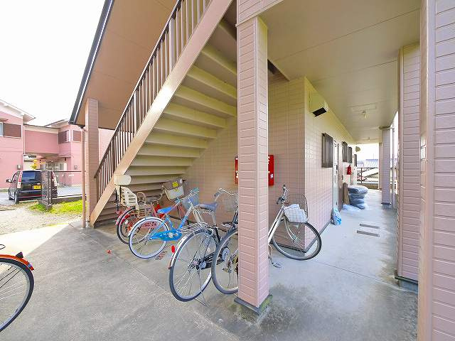 プラスパー豊井Ⅰのその他共用部分|自転車置き場です