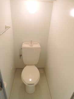 【トイレ】 | ベルスーズ | 別部屋です。（参考写真）