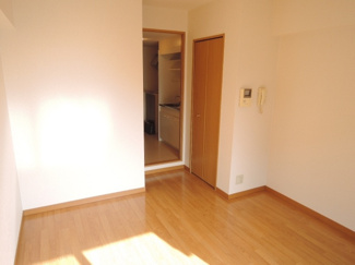 【洋室】 | ベルスーズ | 別部屋です。（参考写真）