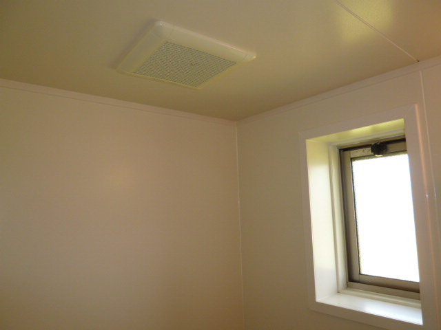 グランソレイユ　Ｂの浴室|浴室窓