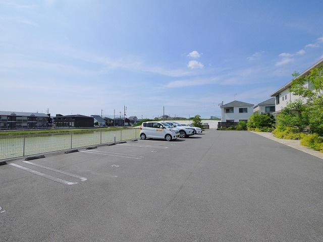 Ｖｉｖａｃｅの駐車場|駐車場に車を止められます
