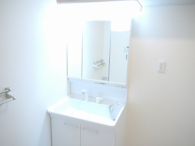 Ｖｉｖａｃｅの洗面所|スペースが確保できる洗面所です