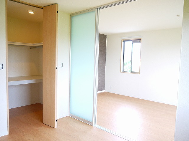 Ｖｉｖａｃｅの内装|スタンダードな洋室です