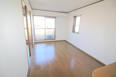 【居間・リビング】 | ウエストアップネオメゾン