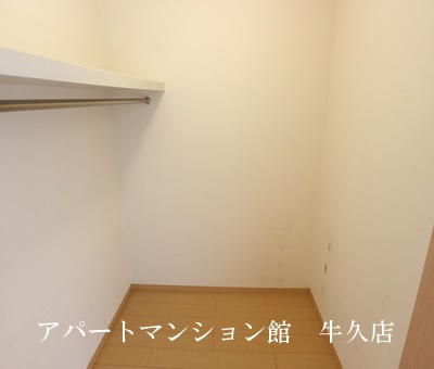 グランドセントレア888　Bの収納