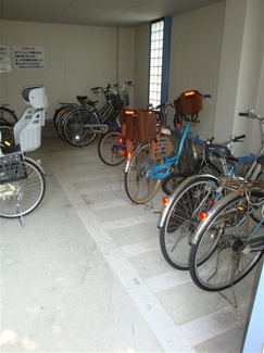 【その他共用部分】 | 屋根付き駐輪場です！