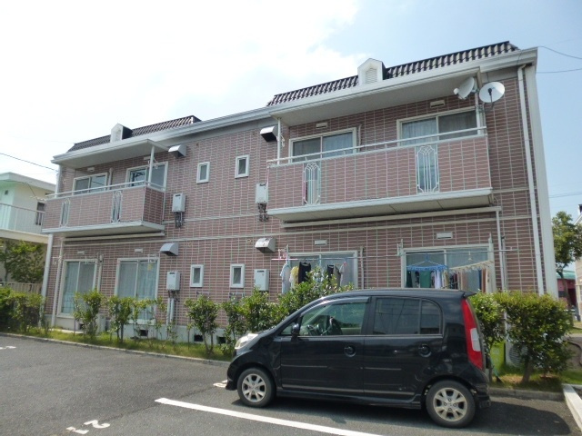 総社市中央５丁目のアパートの外観