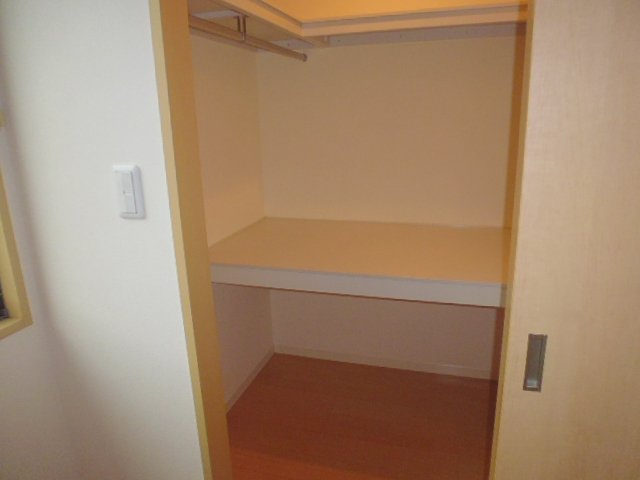 メイフラワーＢの収納|ウォークインクローゼット