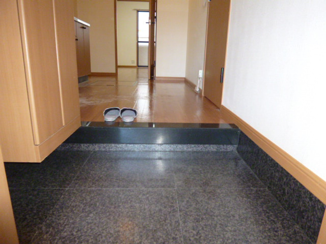 メゾン・ド・アンジュの玄関