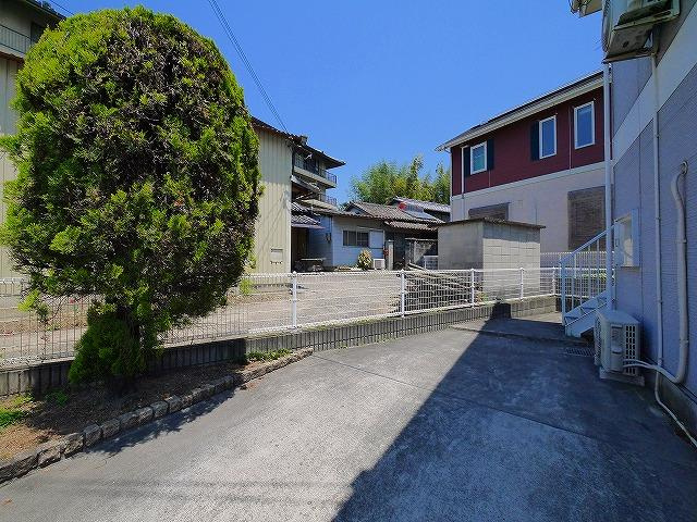 フォンテーヌ　Ｎ－Ⅰの駐車場|駐車スペースもあります