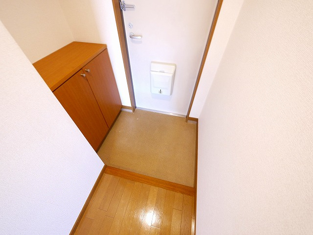 フォンテーヌ　Ｎ－Ⅰのキッチン|上の収納