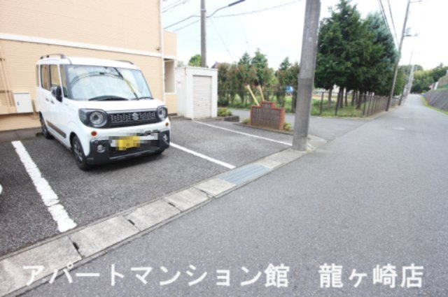 アンディーンの駐車場